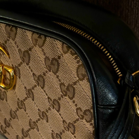 It’s Real Y’all!:) Gucci crossbody purse with/bag - Picture 5 of 8